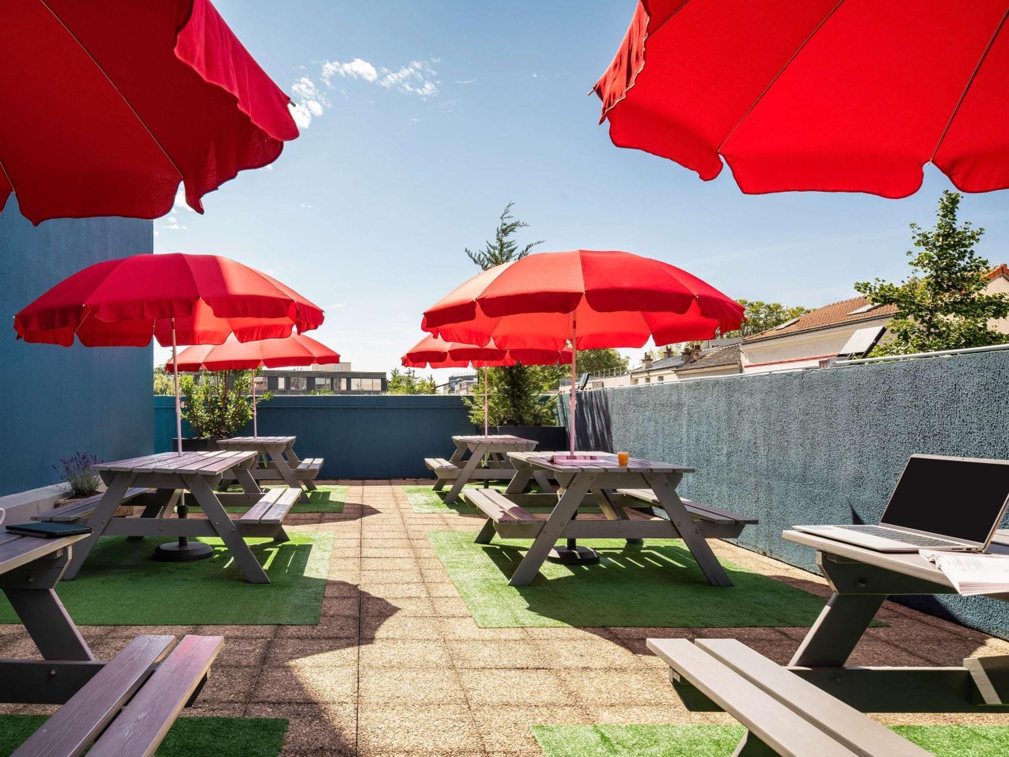 Hotel Ibis Budget Porte D'aubervilliers 2*