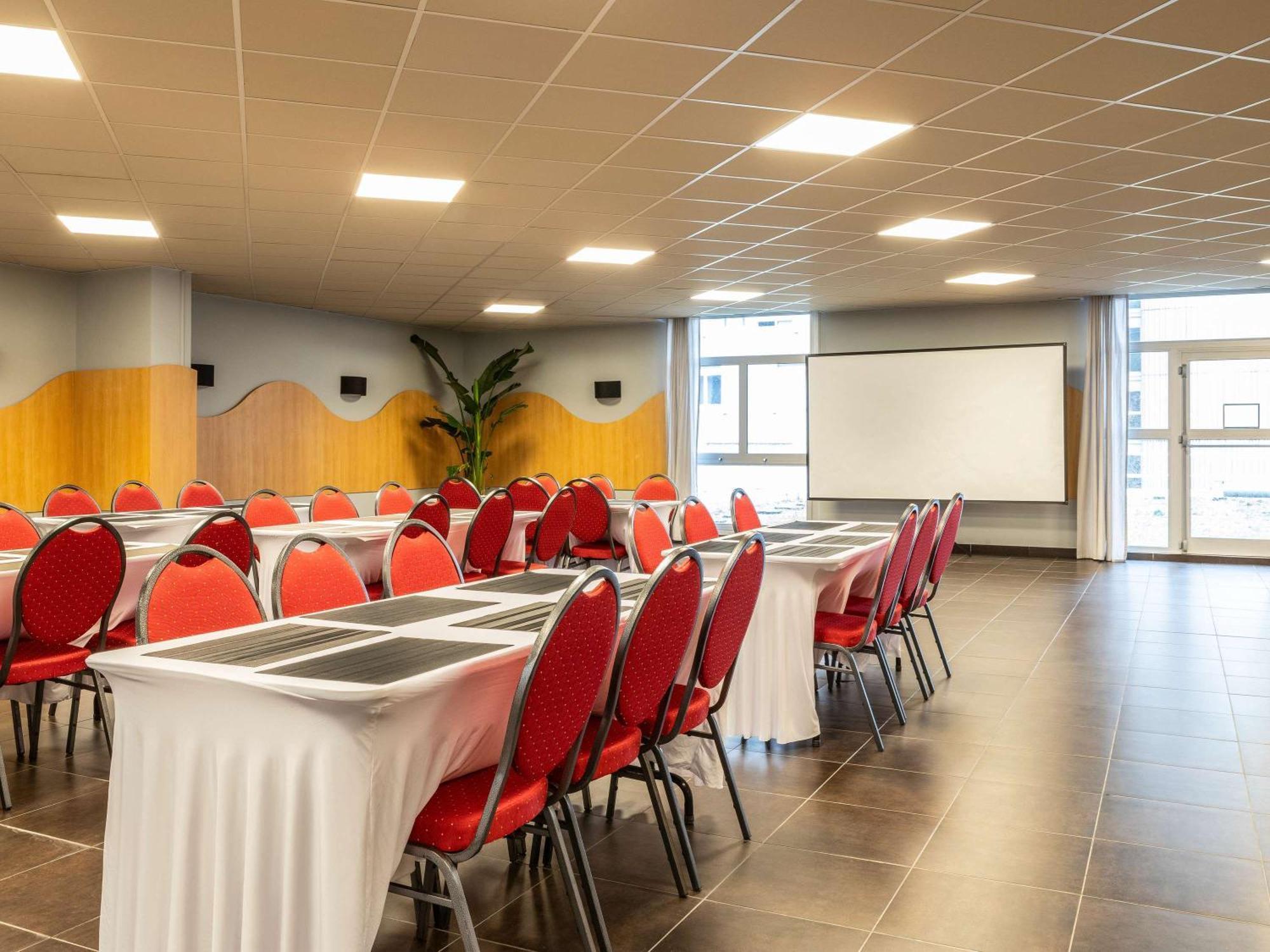 Hotel Ibis Budget Paris Porte D'aubervilliers