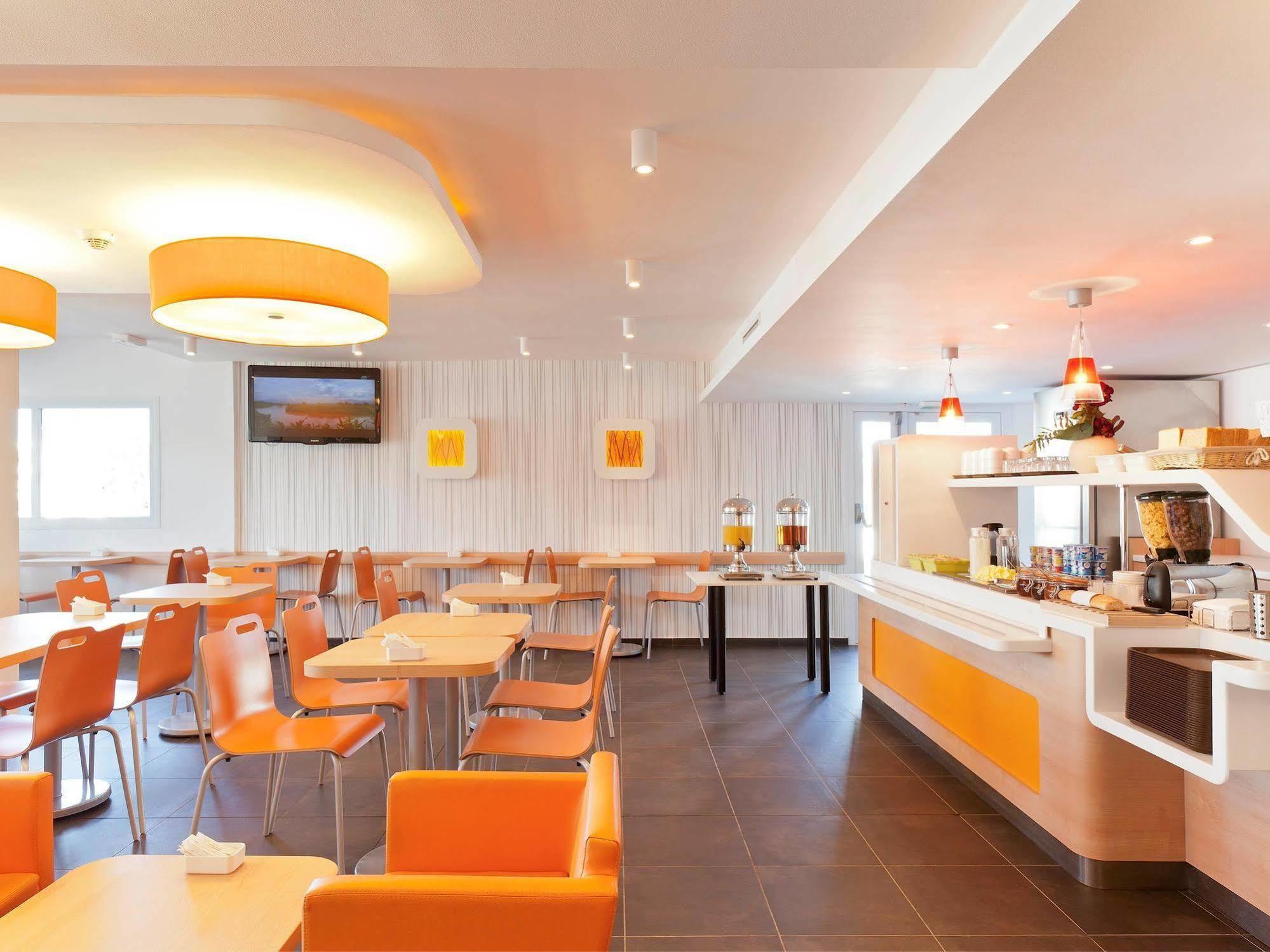 Ibis Budget Paris Porte D'aubervilliers Hotel 2*